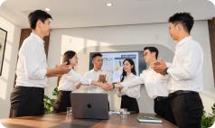 Đội ngũ OTA-EX bắt tay cùng đối tác